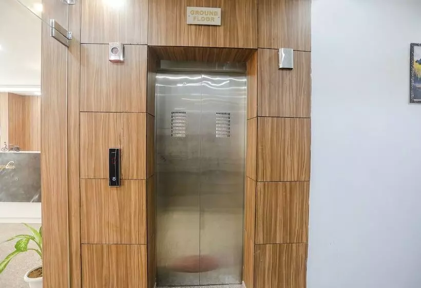 Fabhotel Unique Stay