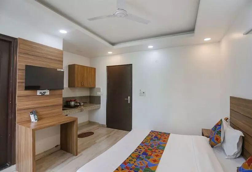 Fabhotel Unique Stay