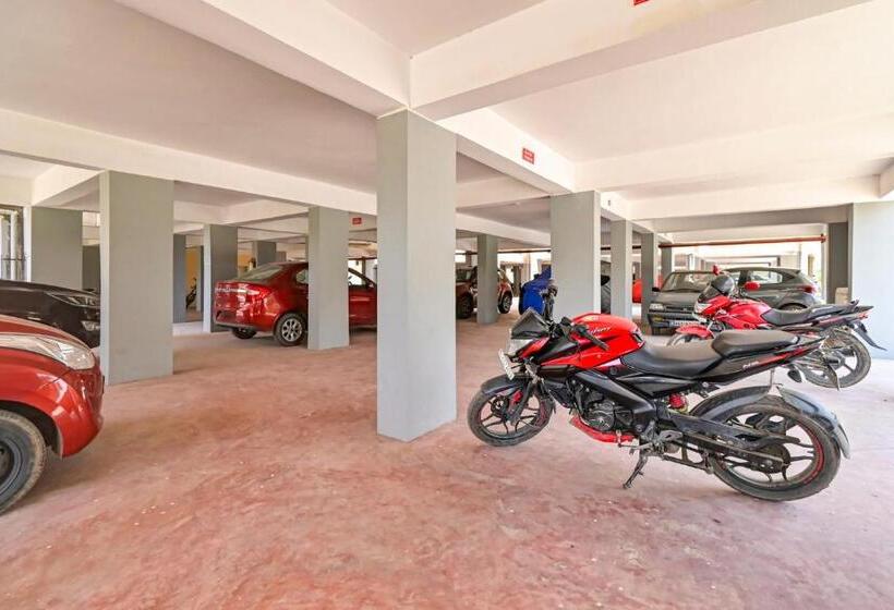 בית מלון כפרי Oyo Flagship Ashiyana