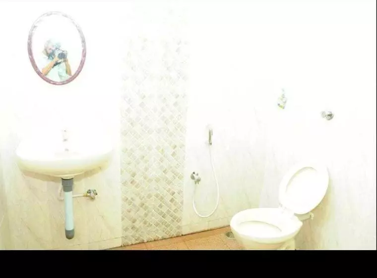 ホテル Oyo Viraj The Village Bar And Restaurant Boarding & Lodging