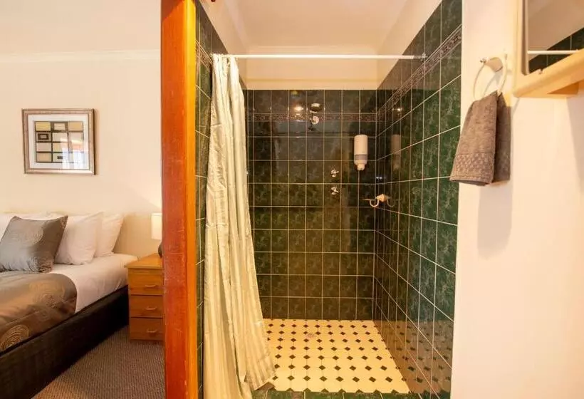 Ardrossan Hotel Motel