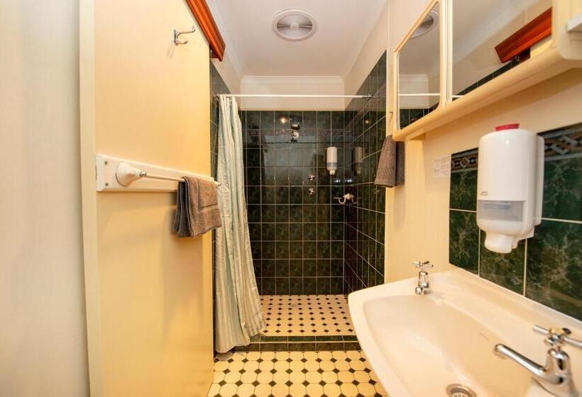 Ardrossan Hotel Motel