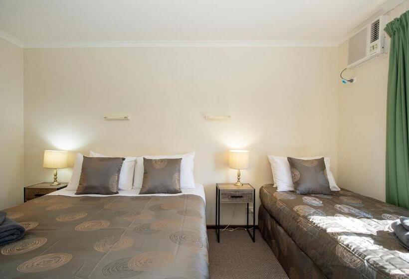 Ardrossan Hotel Motel