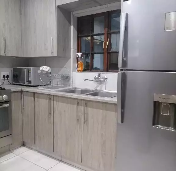 Aamiaismajoitus (B&B) Lady D Exclusive Abode