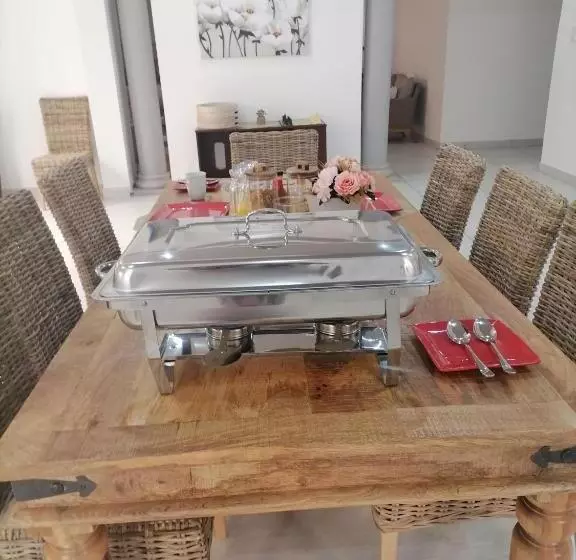 Aamiaismajoitus (B&B) Lady D Exclusive Abode