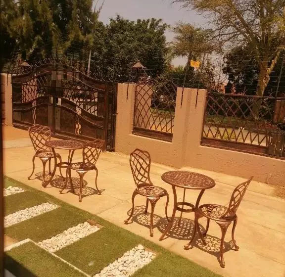 Aamiaismajoitus (B&B) Lady D Exclusive Abode