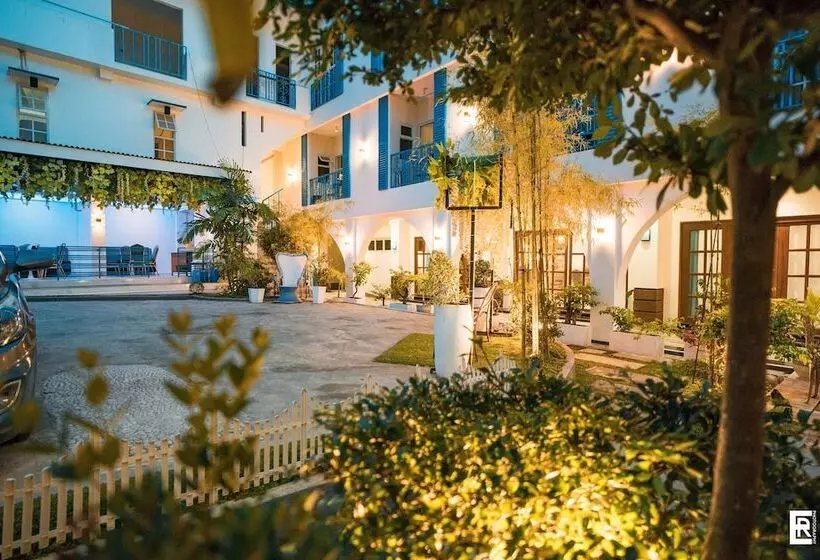 Bernese Resort Hotel Powered By Cocotel