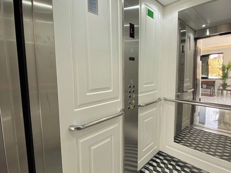 Atar Airport Hotel & Spa