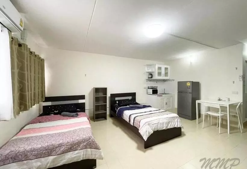 Hotelli Popular The Best Muangthongthani 日常房间公寓