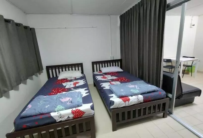 Hotelli Popular The Best Muangthongthani 日常房间公寓