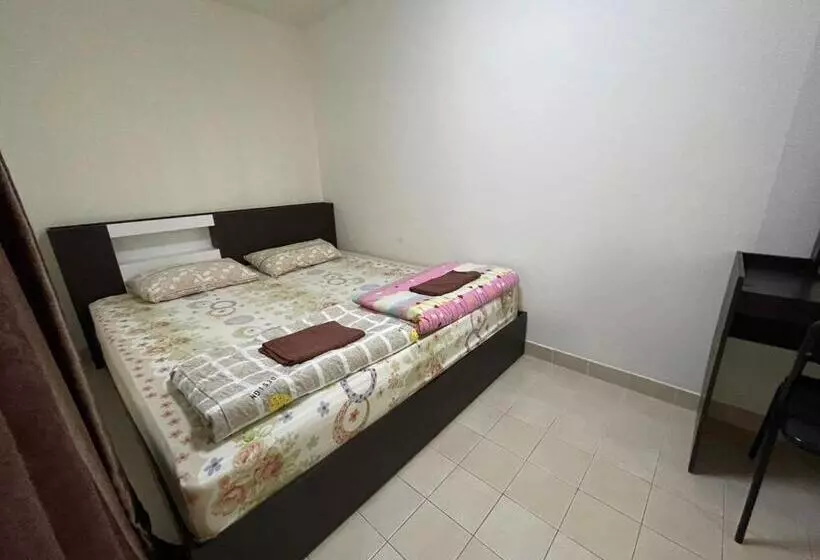 Hotelli Popular The Best Muangthongthani 日常房间公寓