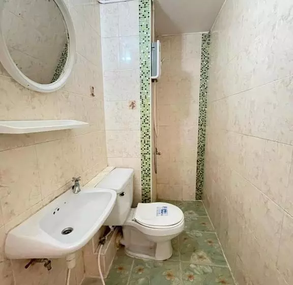 Hotelli Popular The Best Muangthongthani 日常房间公寓