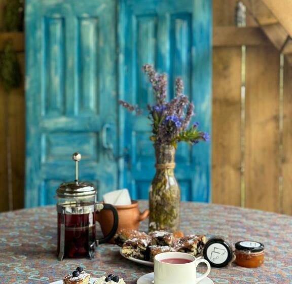 پانسیون Guesthouse Divo Hut