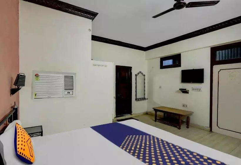 Spot On 81542 Hotel Aryavart