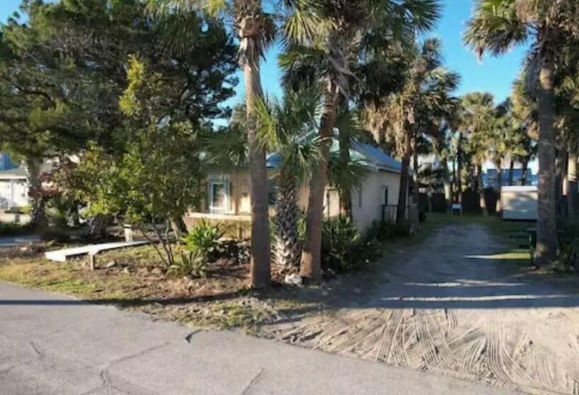 ユースホステル Beach Cottage Steps From The Ocean