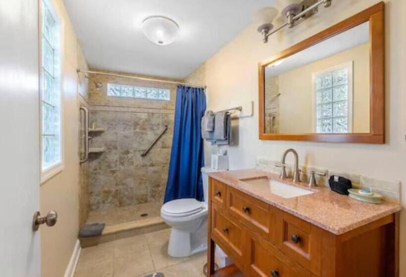 فندق صغير Beach Cottage Steps From The Ocean