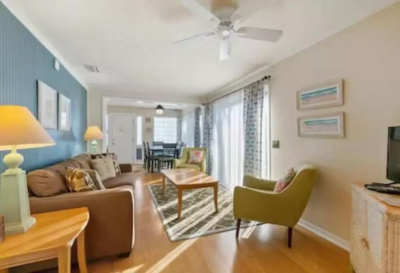 ユースホステル Beach Cottage Steps From The Ocean