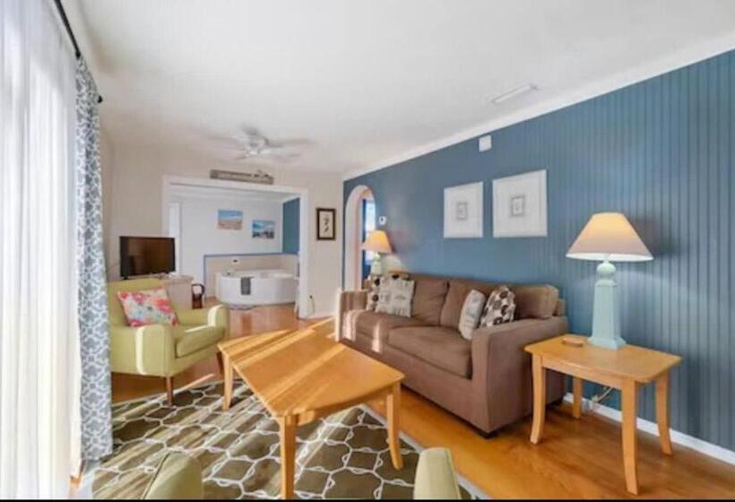 فندق صغير Beach Cottage Steps From The Ocean