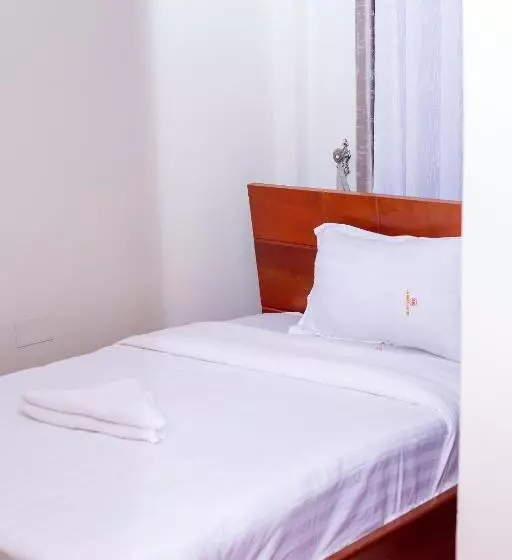هتل La Brezi Suites