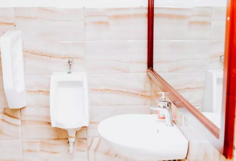 هتل La Brezi Suites