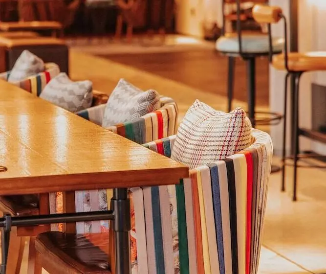 هتل Moxy Xi An Downtown