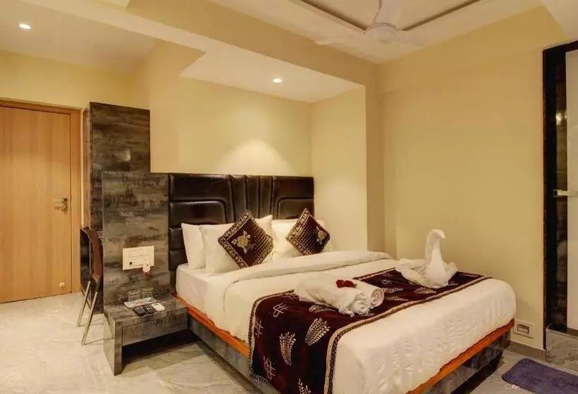 هتل Sapphire Inn