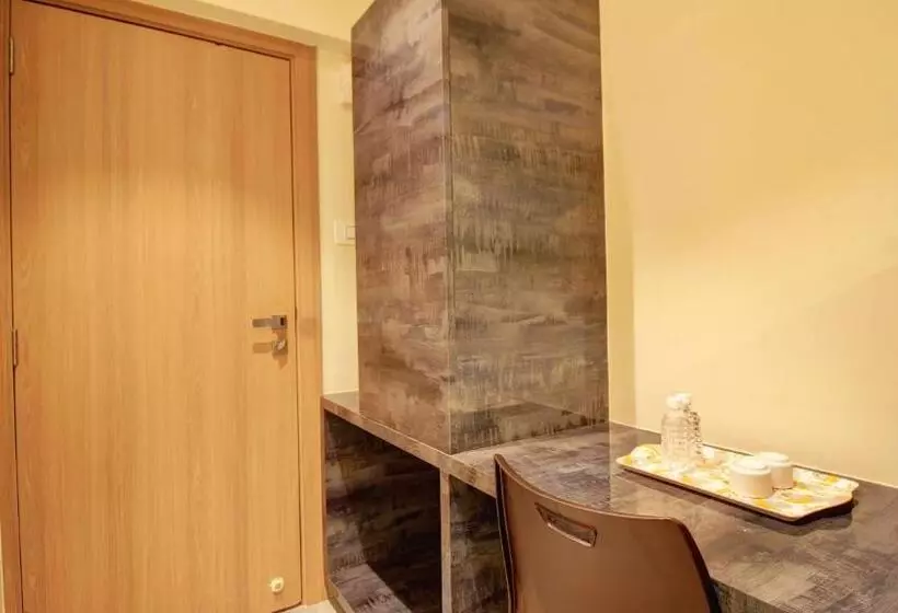هتل Sapphire Inn