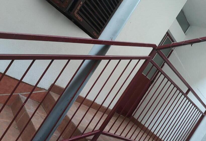 پانسیون Apartmani Gina