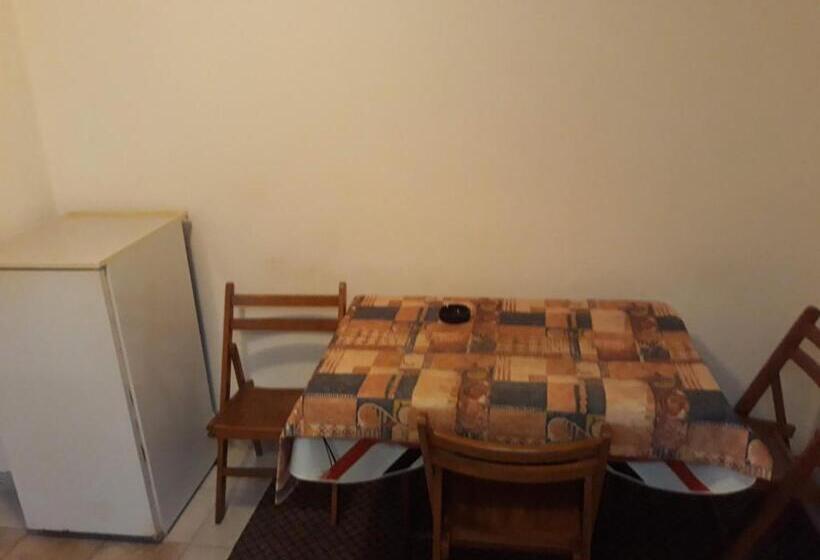 پانسیون Apartmani Gina