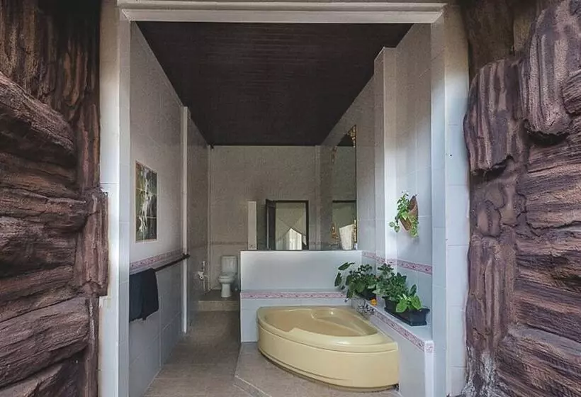 Aamiaismajoitus (B&B) 1111 Alchemy Space