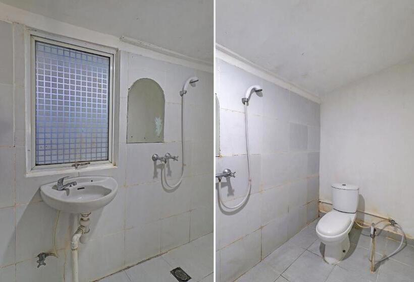 ホテル Kos 168 Jimbaran