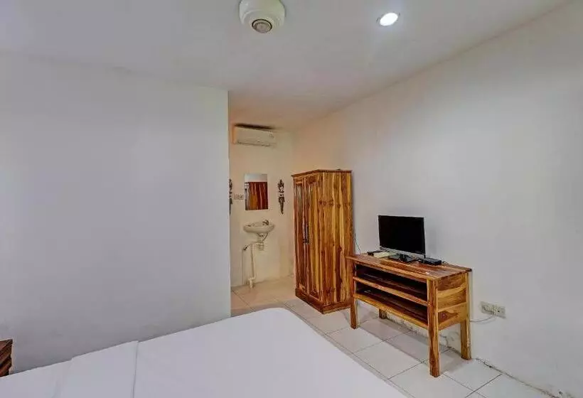 Hotelli Kos 168 Jimbaran