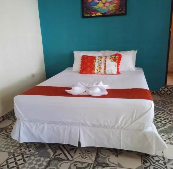 ホテル El Rancho De Don Moncho Hostel