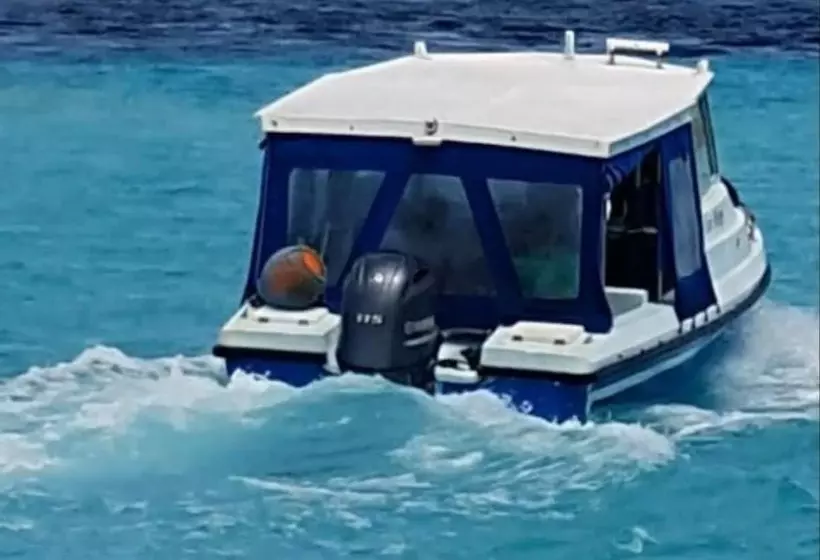 هتل Fehi Velaa Stay