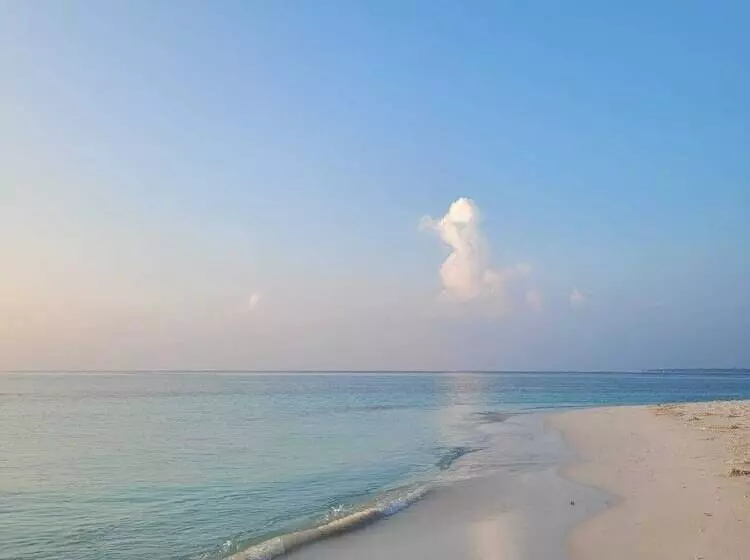 هتل Fehi Velaa Stay