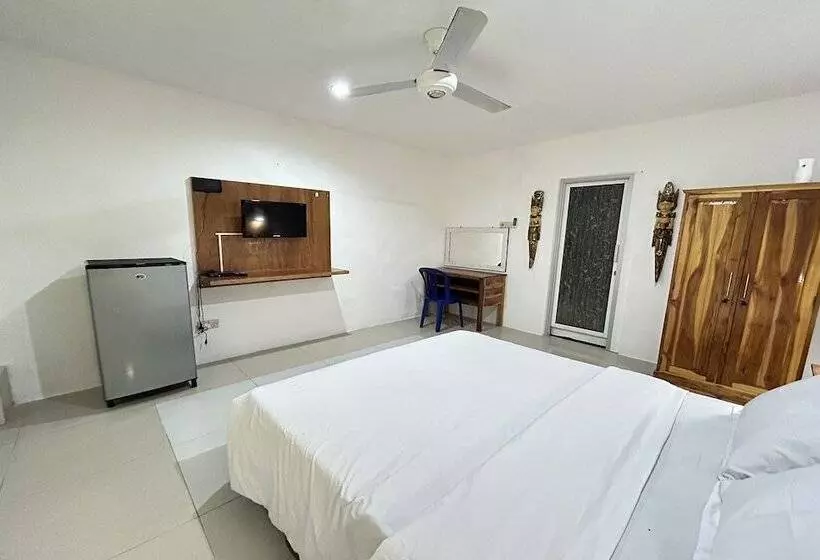 Hotelli Kos 168 Jimbaran