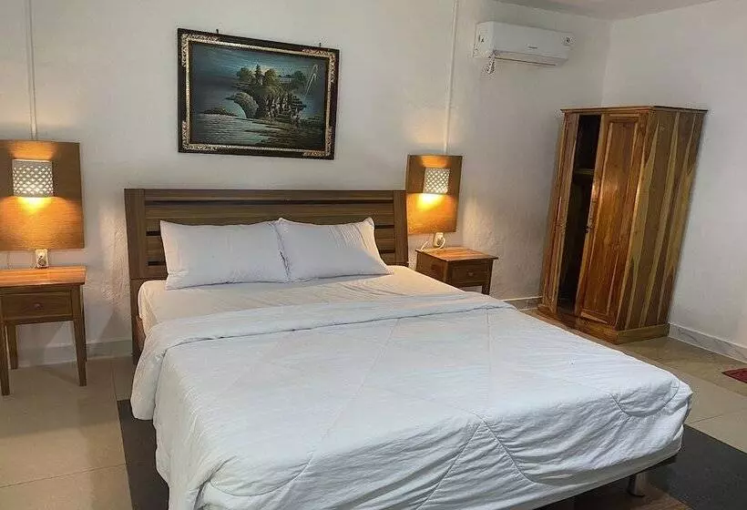 Hotelli Kos 168 Jimbaran