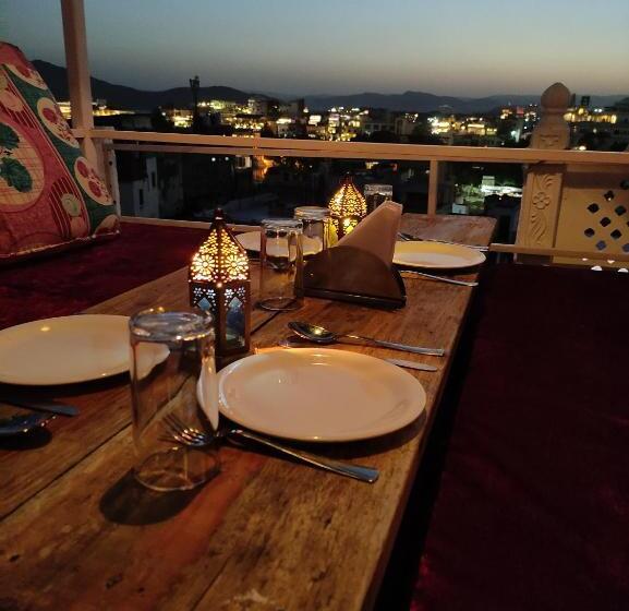 ペンション Krishna Stay Guest House