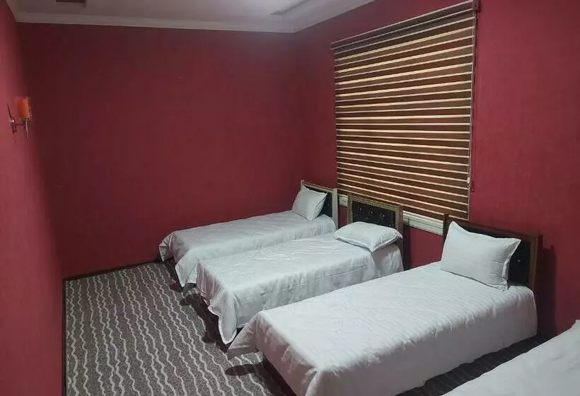 Hostel 99