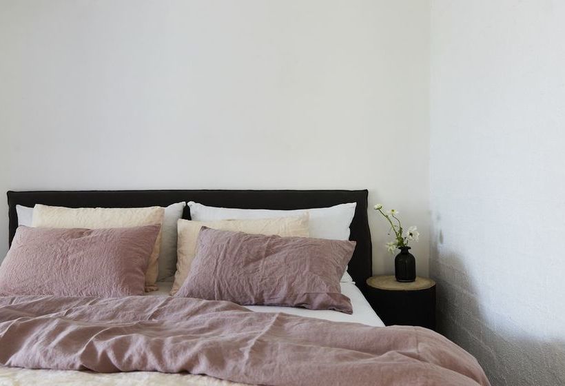 Bed and Breakfast 28 Degrees Byron Bay   Adults Only