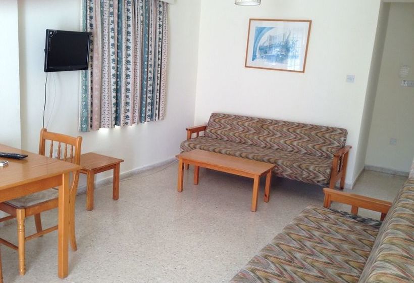 Constantaras Apartments