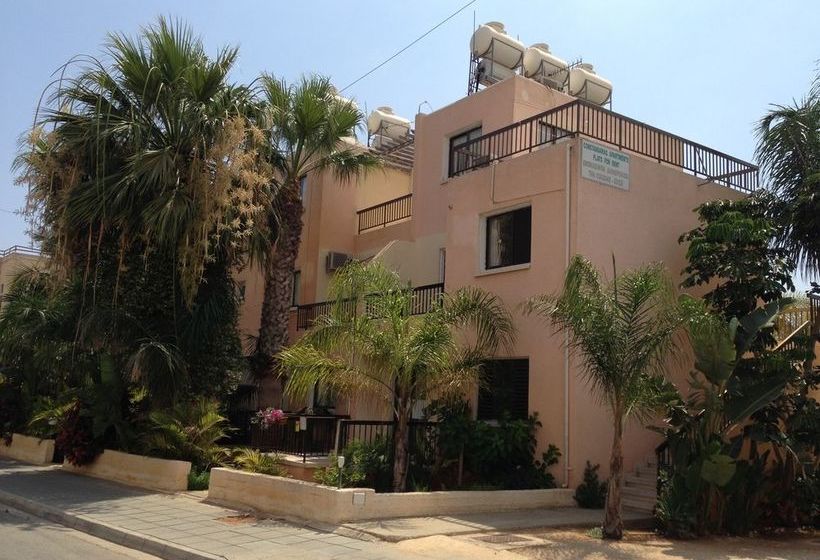 Constantaras Apartments