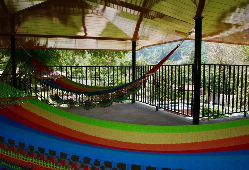 פונדק Central Boquete