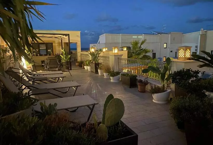 مسافرخانه Riad Comfort Rooms