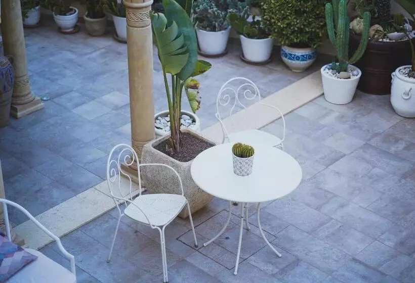 مسافرخانه Riad Comfort Rooms