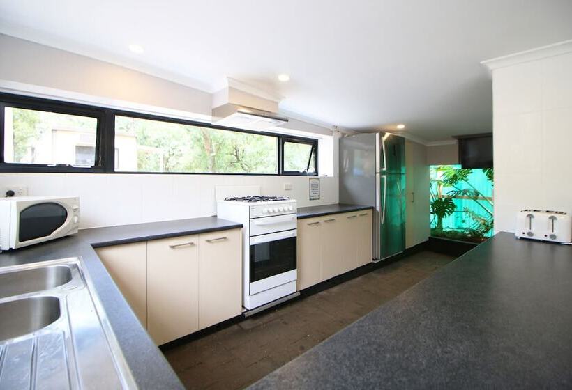 فندق Adelaide Brownhill Creek Tourist Park