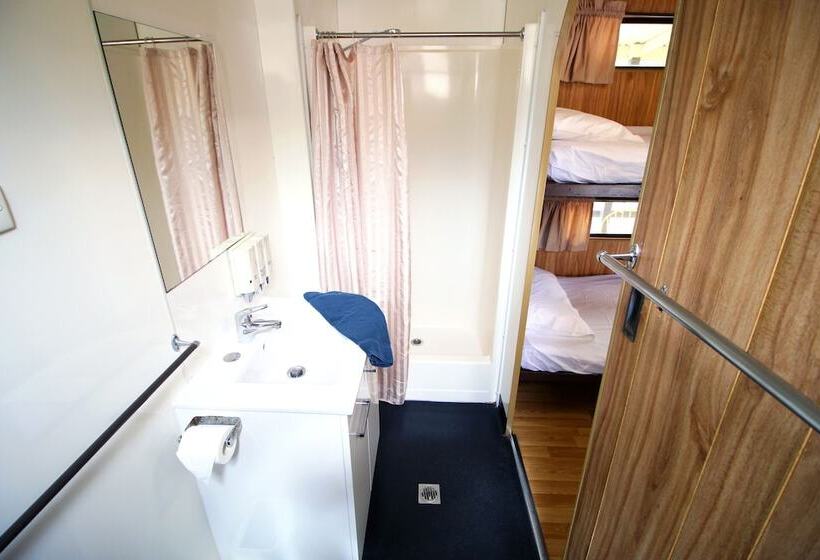 فندق Adelaide Brownhill Creek Tourist Park