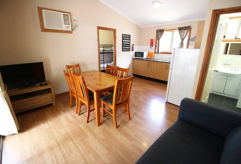 فندق Adelaide Brownhill Creek Tourist Park