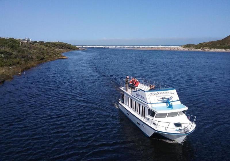 Отель Arthur River Holiday Units