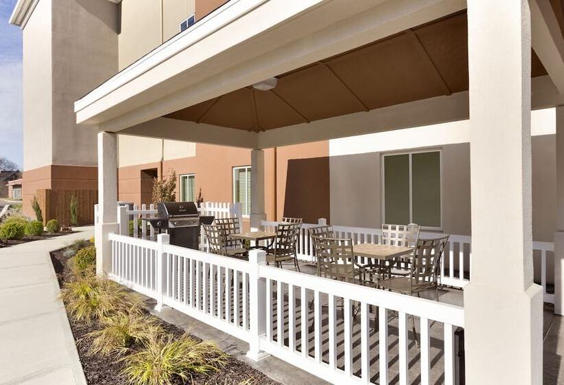 בית מלון כפרי Candlewood Suites Vestal   Binghamton, An Ihg